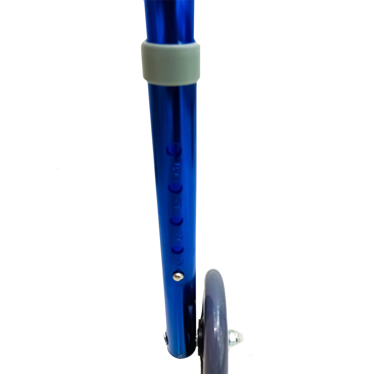 Andadera Plegable con Estructura Ligera y de Aluminio con 2 Ruedas Delanteras y 2 Patas Traseras con 5 Niveles Ajustables / Marca Handy