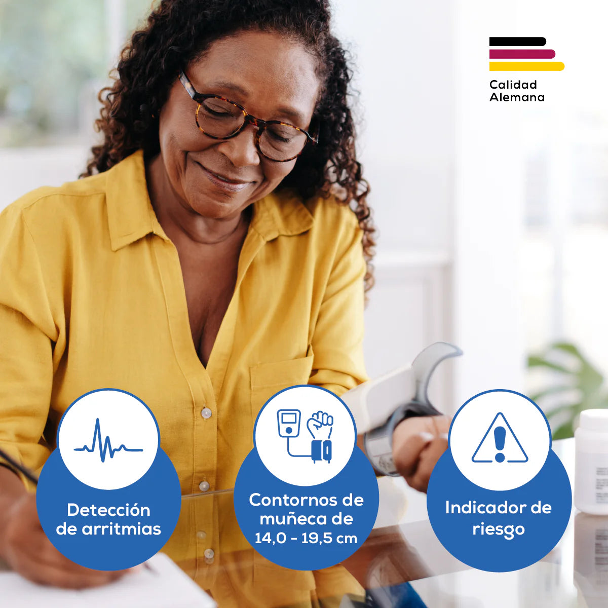 Baumanómetro Digital de muñeca con medición de pulso y presión arterial BC30 Marca Beurer